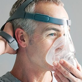 fisher-paykel-simplus-cpap-mask-worn